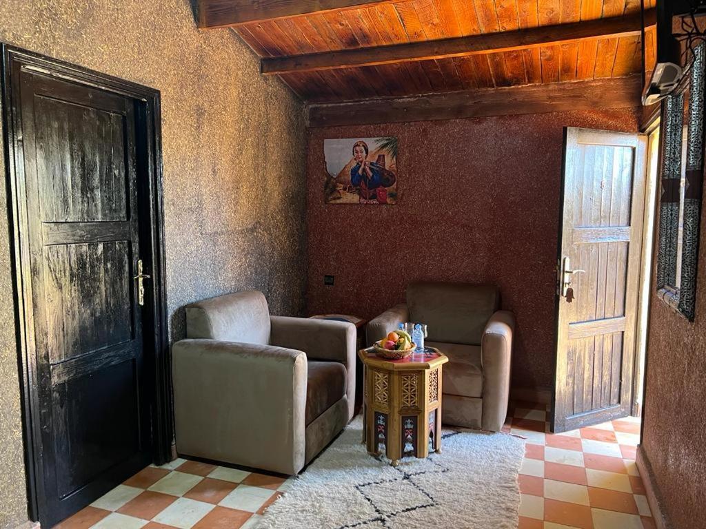 Dar Alfourssane Ferme D'Hote Warzazát Exteriér fotografie